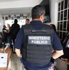 Policía dentro de anexo