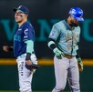 Jugadores de Charros y Saraperos en el Estadio Francisco I Madero