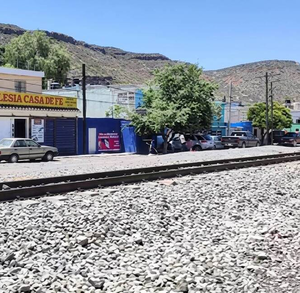 Vecinos del Tanquecito aseguran que no han recibido información sobre posibles reubicaciones por el tren.