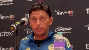Ángel Villacampa en conferencia de prensa para la final de Rayadas vs América Femenil
