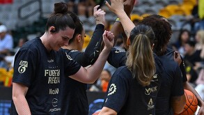 Jugadoras de Fuerza Regia Femenil previo a un partido.