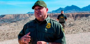 El director de la Patrulla Fronteriza Michael Banks en Sunland Park, Nuevo México, cerca de la frontera con México, el 3 de febrero del 2025.