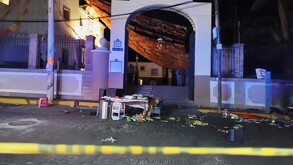 Una explosión en las fiestas de Amatitán, Jalisco, deja 25 lesionados tras el estallido de un cilindro de gas por pirotecnia. Consulta el reporte de víctimas.
