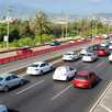 El cierre de la incorporación de los carriles ordinarios a los exprés en la avenida Constitución han complicado la circulación.