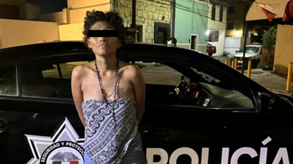 elementos de la Policía de Investigación observaron a la mujer fumando una sustancia sospechosa