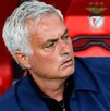 José Mourinho en la banca del Benfica durante el partido ante Braga en la liga de Portugal.