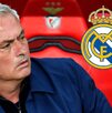 José Mourinho en la banca del Benfica durante el partido ante Braga en la liga de Portugal.