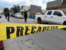 Vecinos alertaron por olores extraños en una vivienda de Saltillo; autoridades ya investigan el hallazgo.