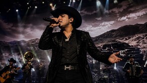 Interpretar canciones que hagan apología del delito puede derivar en multas millonarias, suspensión de eventos e incluso el veto para artistas y agrupaciones.
