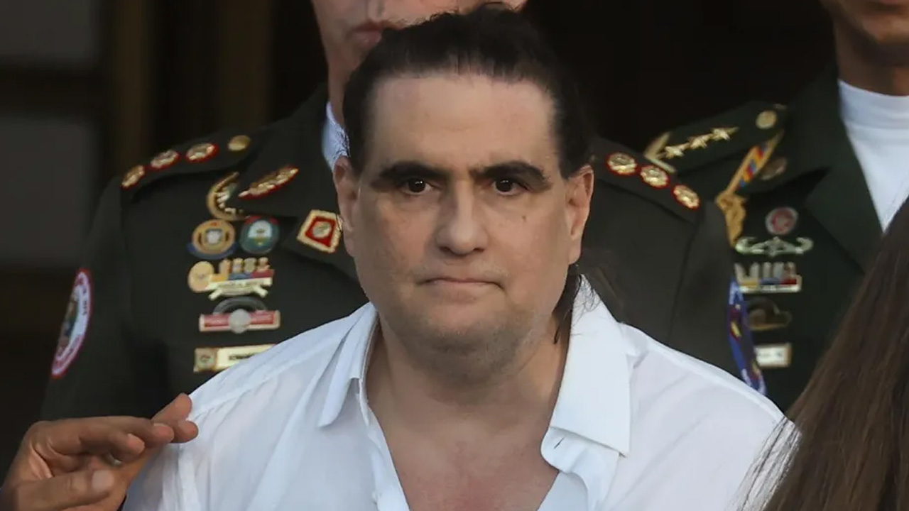 El gobierno de Venezuela deportó a Alex Saab a Estados Unidos, donde enfrenta acusaciones por presuntos delitos financieros y vínculos de corrupción.