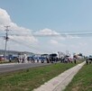 Un grupo de aproximadamente 50 habitantes de diversas comunidades pertenecientes a la delegación Santa Rosa Jáuregui bloqueó la carretera Federal 57.