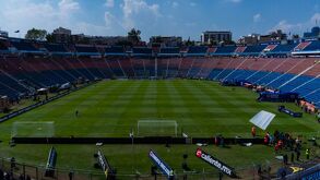 El Estadio Ciudad de los Deportes se ubica en la Colonia Noche Buena, en la Ciudad de México.
