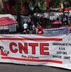 Maestros de la CNTE marchando en la Ciudad de México.