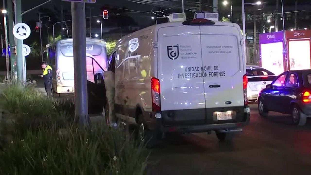 Un adulto mayor murió tras ser atropellado por una unidad de transporte público en la alcaldía Coyoacán.