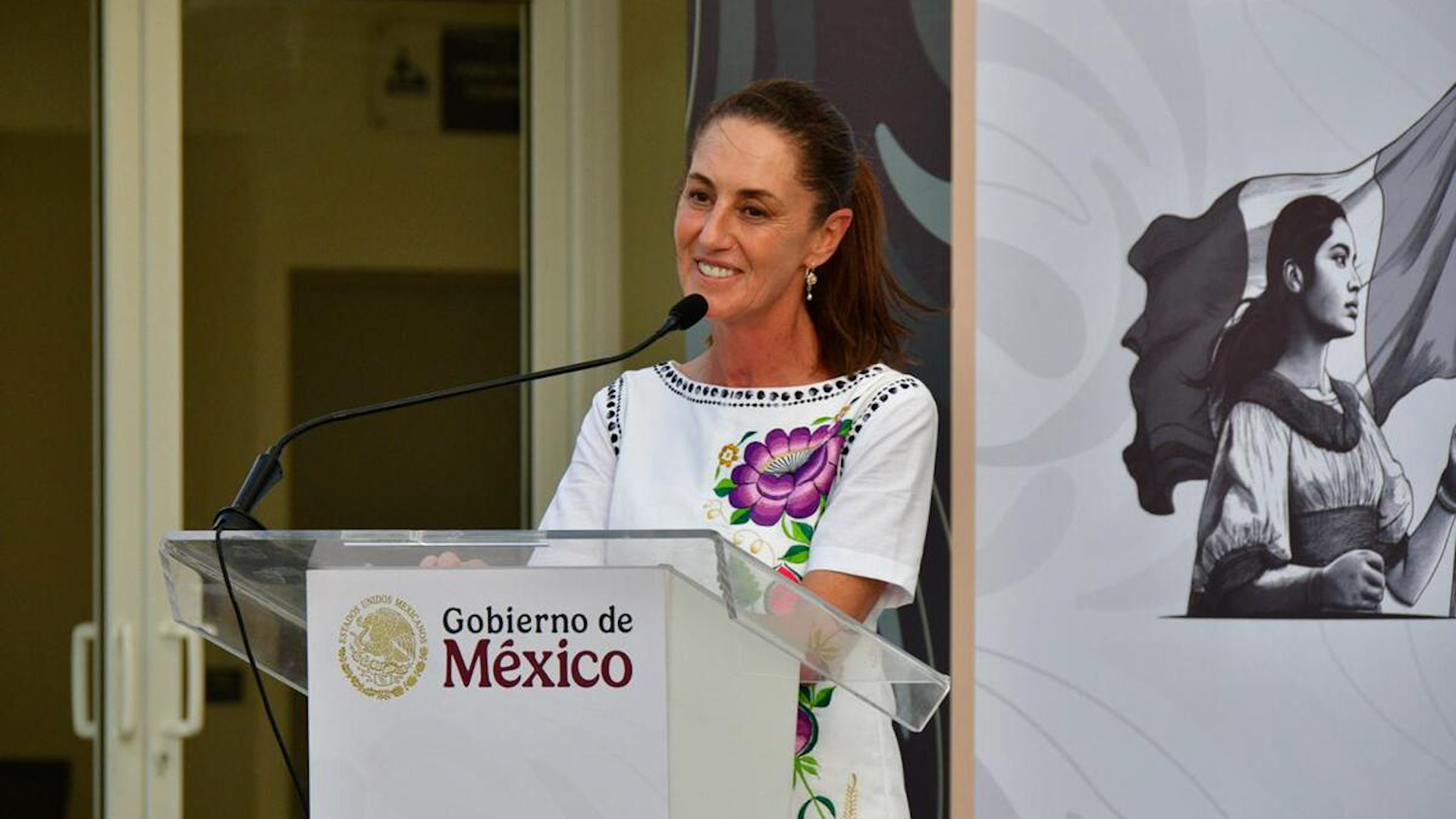 Claudia Sheinbaum inaugura el Hospital O'Horán del IMSS-Bienestar en Yucatán, el más grande del sureste. Con inversión de 5 mil mdp, atenderá a 1.2 millones.