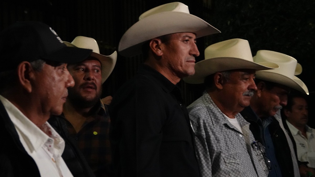 Transportistas concentrados en la Ciudad de México.