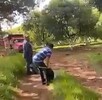 Jornaleros vivieron momentos de terror al quedar atrapados en medio de intensos tiroteos en Charapan. Conoce los detalles de la violencia en Michoacán.