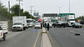 cuerpo en carretera Laredo