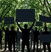 Tras las denuncias de presuntos fraudes por parte de agencias de viaje, afectados se organizan para llevar a cabo una protesta pacífica en León.