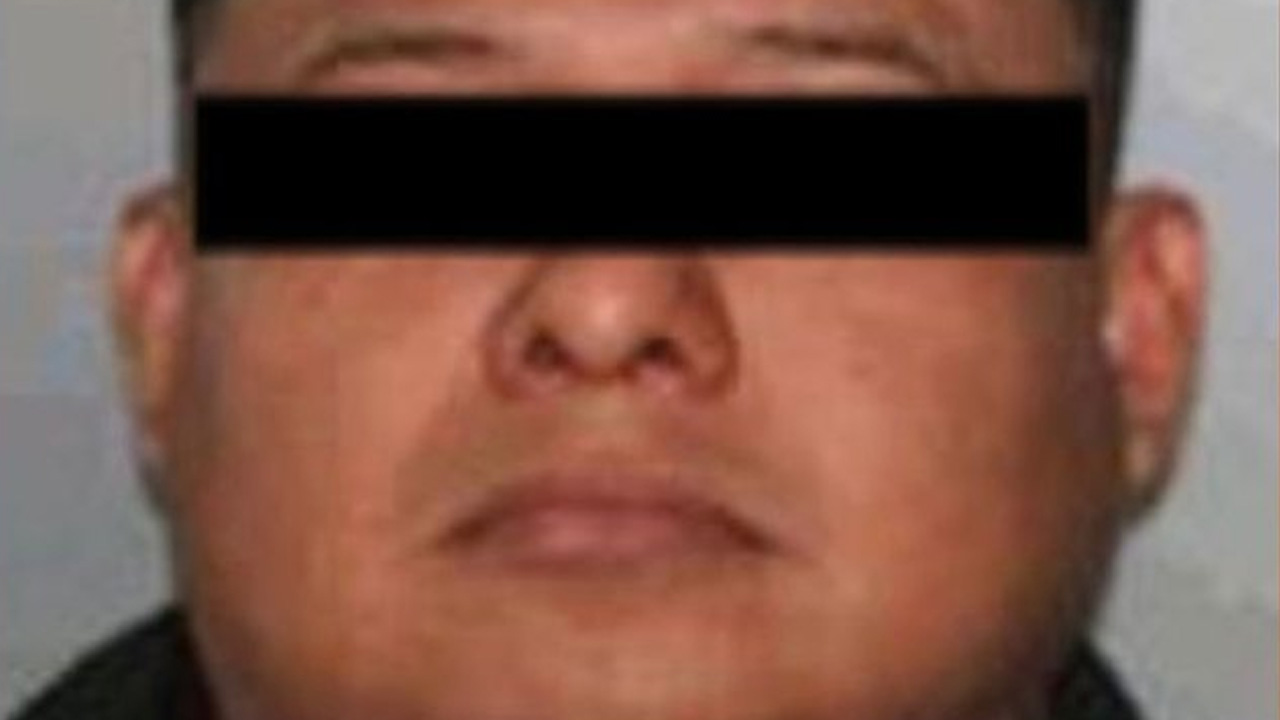 Un juez vinculó a proceso a un policía municipal de Guadalupe acusado de participar en un homicidio ocurrido en la colonia Colibrí.