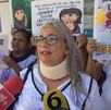 Colectivos denunciando un presunto caso de abuso sexual a menor en Torreón.