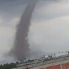 Habitantes del Valle de Toluca captan presunto tornado.