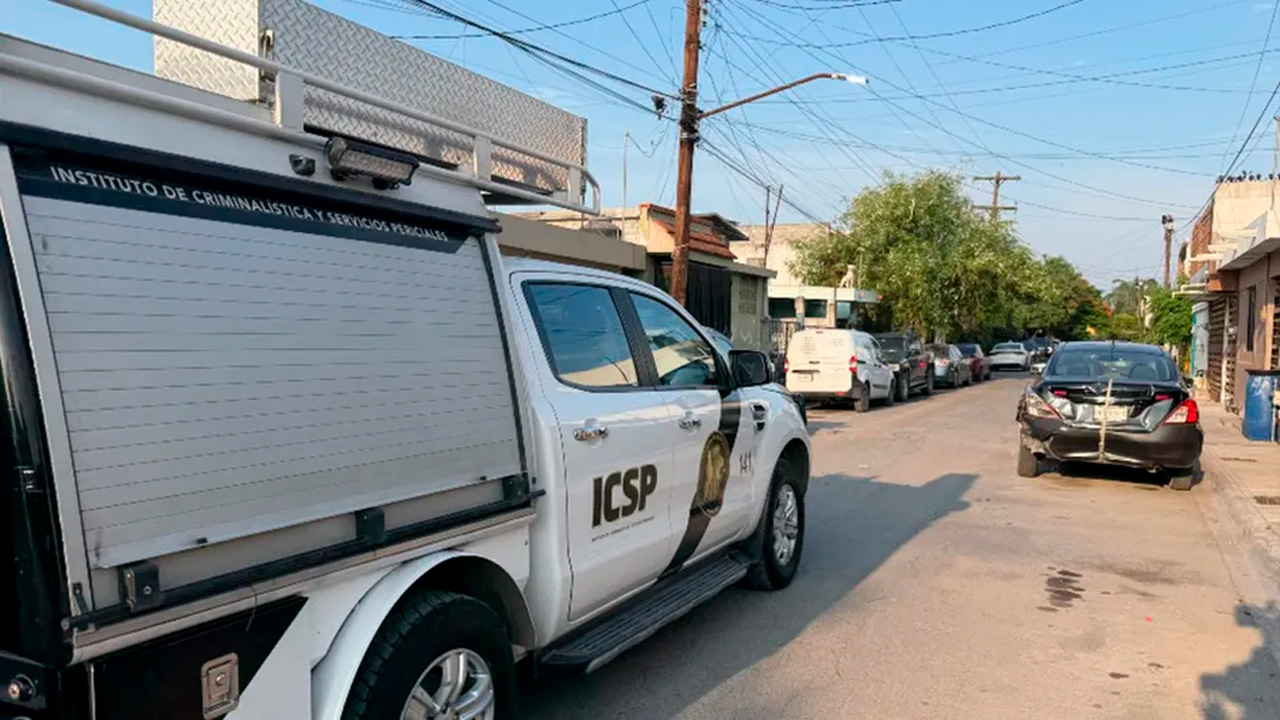Una mujer fue encontrada en estado de descomposición dentro de su domicilio en la colonia Villa Luz, en Apodaca.