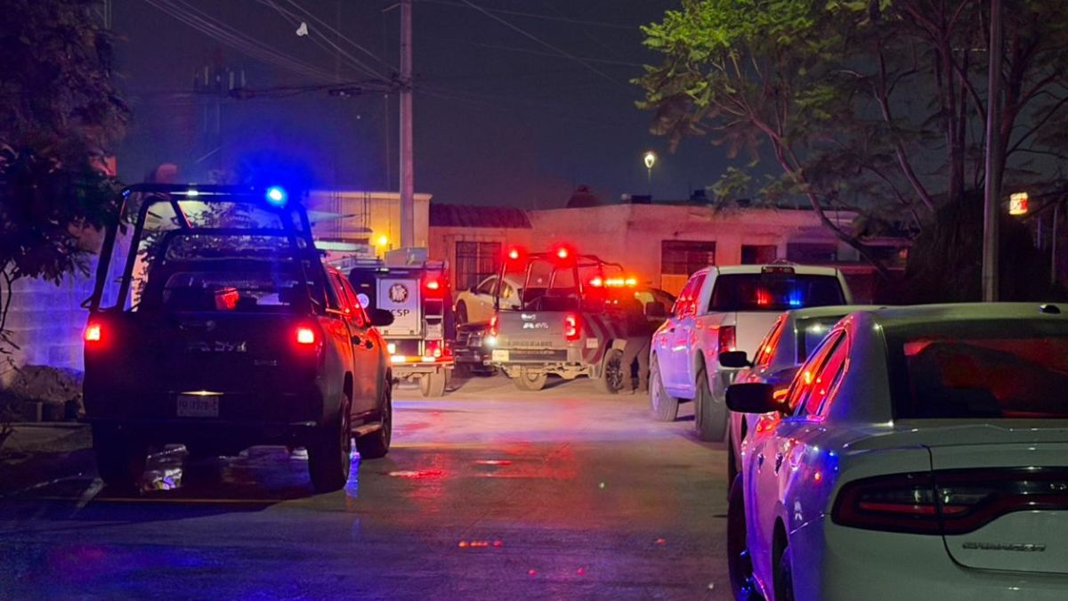 Movilización policiaca en García por joven acribillado