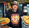 El participante de MasterChef es conocido en la capital zapatera por su restaurante llamado ‘La Chuleta Metalera Carnes Asadas y Cortes Finos’.