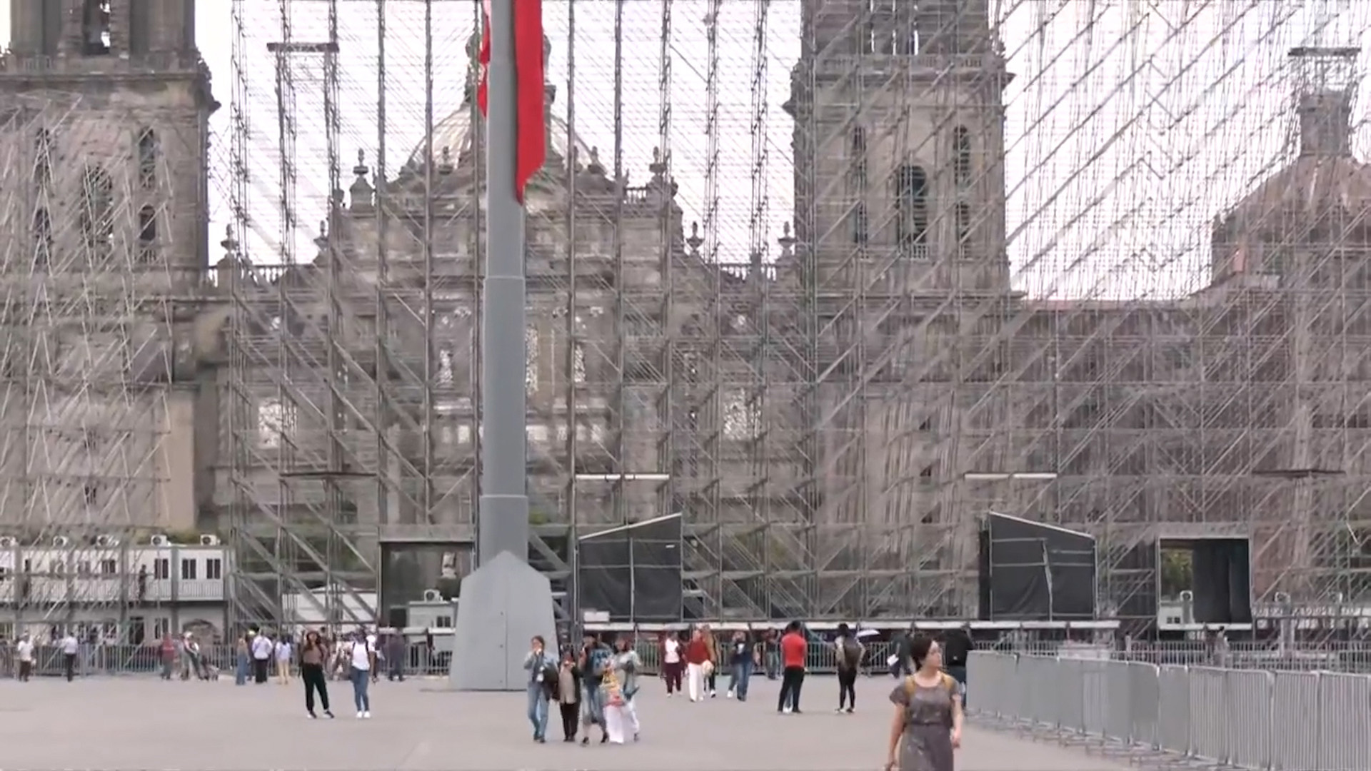 El Zócalo de la CdMx transmitirá gratis los 104 partidos del Mundial 2026. Conoce las fechas y el montaje de la pantalla gigante frente a la Catedral.