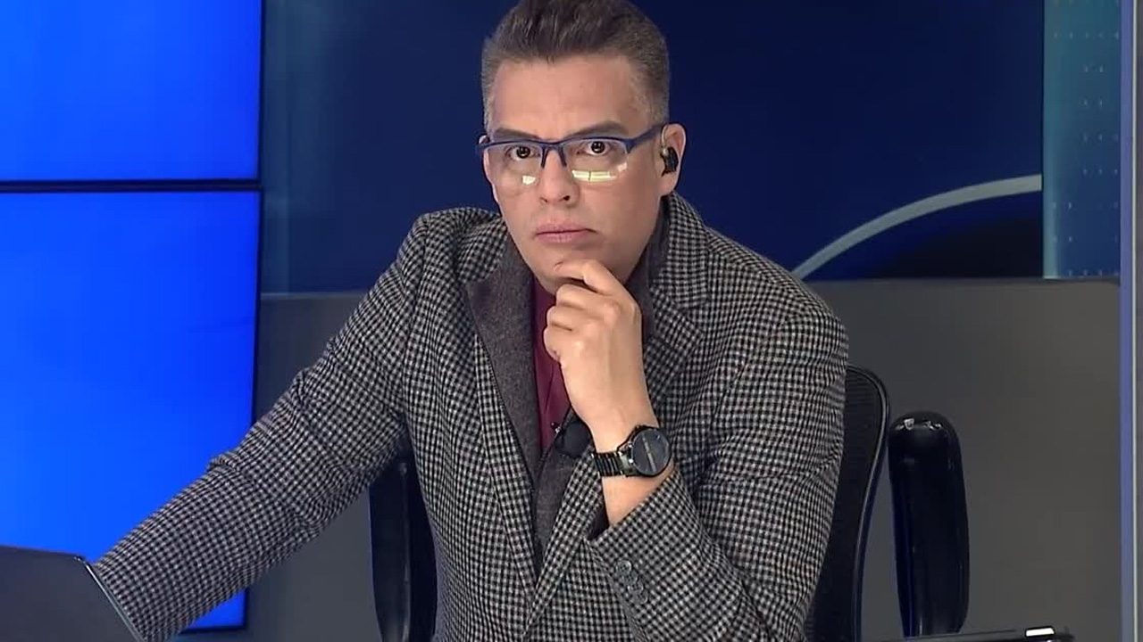 En una intervención del Telediario Matutino, Ángel Carrillo explotó contra un sujeto que robó su pensión y un reloj a un adulto mayor en Torreón.