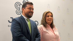 Las autoridades estatales encargadas de presentar el nuevo foro para el manejo de la salud mental en Jalisco