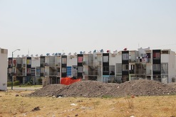 Empresarios discutieron sobre la construcción de viviendas para el Bienestar en ciudades con gran población como León por los costos de la tierra en la región.