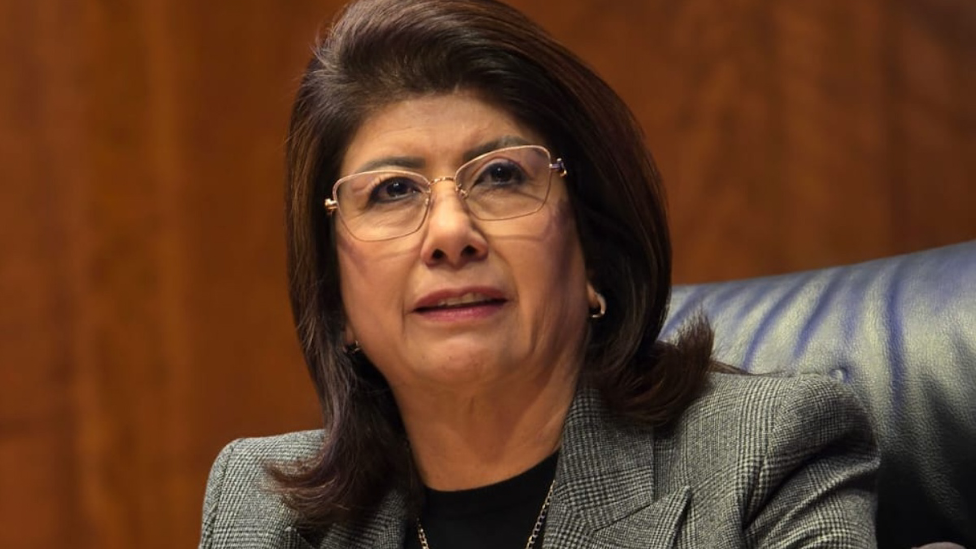 La senadora Mariela Gutiérrez Escalante enfrenta críticas por una propiedad de 36 mdp en la colonia Sun Villa. Justifica la mansión como parte de una herencia.