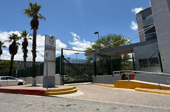 Según versiones de familiares, el hombre habría despertado a su hijo Daniel, de 38 años, para pedirle que se preparara e irse a trabajar.