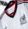Tres ediciones del uniforme de la Selección Mexicana