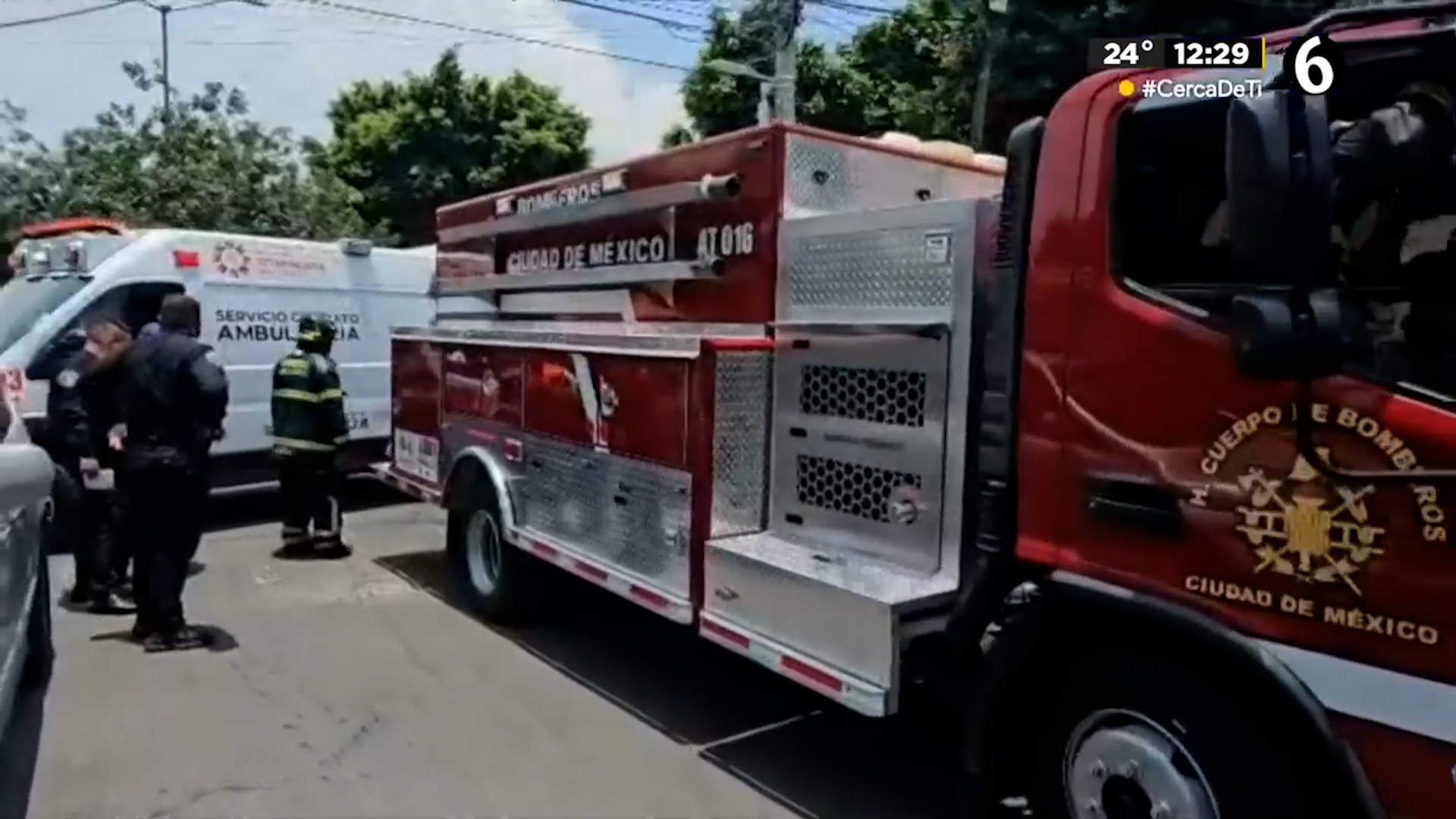 Bomberos de la CdMx y vecinos sofocaron un incendio en una vivienda de la colonia Vicente Guerrero, Iztapalapa. No se reportan heridos por el fuego.