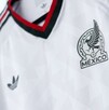 Tres ediciones del uniforme de la Selección Mexicana