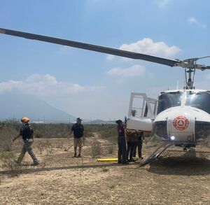 PC rescate a hombre en helicoptero en Cerro de la Mota