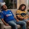 Aficionados de Cruz Azul y Pumas dormidos