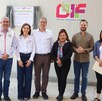 Autoridades de Puebla presentan desayunadores con logo del DIF