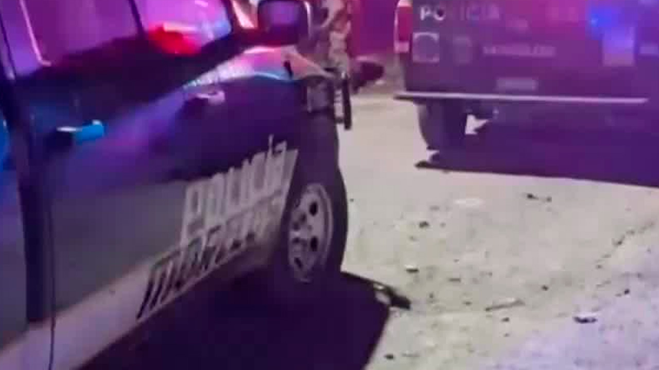 Seis personas, entre ellas dos policías de tránsito, fueron asesinadas durante un ataque armado y enfrentamiento en Cuernavaca, Morelos.