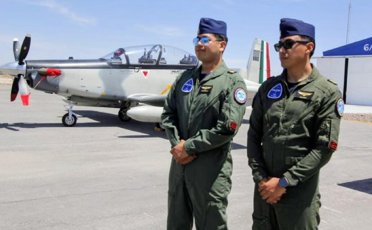 Integrantes de la Fuerza Aérea Mexicana.