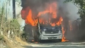 Tras una jornada de narcobloqueos y balaceras en Tecomán y Armería, Colima suspende clases presenciales en 4 municipios. Entérate de los detalles.