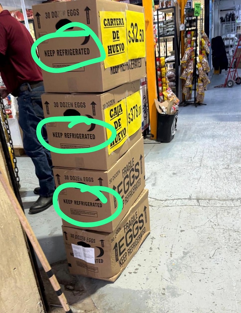 Cajas de huevo con la leyenda 