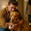 Hombre lloranda por perro.
