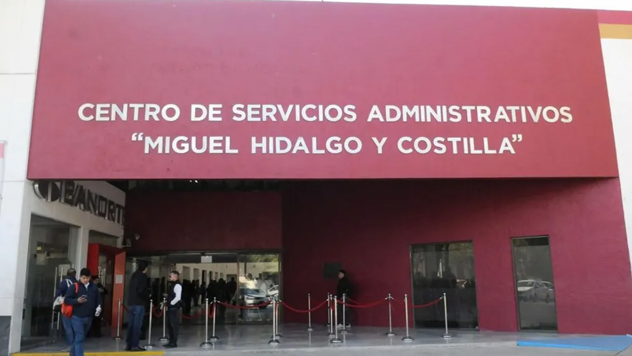 El gobierno del Estado de México mantiene la campaña “Di No al Coyotaje” para prevenir fraudes y corrupción en trámites gubernamentales.