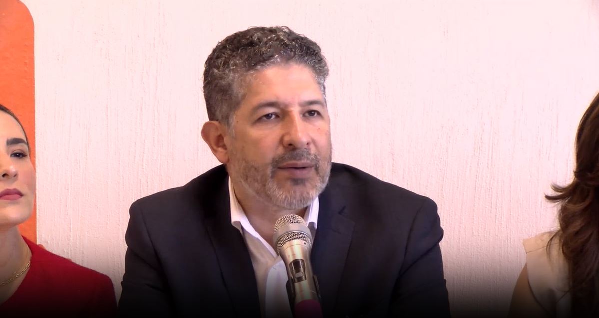 Ante el riesgo de reclutamiento forzado y engaños digitales en prepas, la Secretaría de Educación de Jalisco intensifica su plan de seguridad.