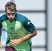 Santiago Giménez entrenando con la Selección Mexicana