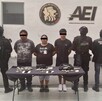 Cinco presuntos generadores de violencia, incluidos dos menores, fueron detenidos durante un operativo en Monterrey.